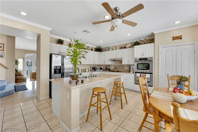 3016 Palace Gate Court, Las Vegas, NV 89117