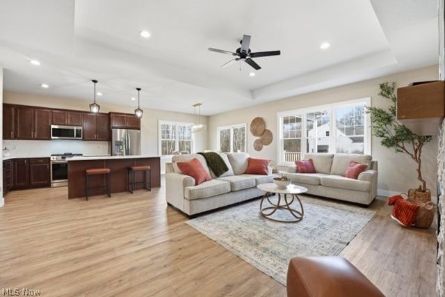 911 Dogwood Drive, Hubbard, OH 44425