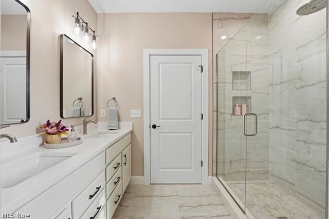 911 Dogwood Drive, Hubbard, OH 44425