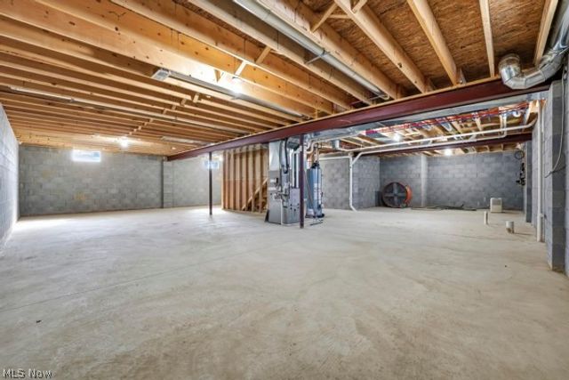 911 Dogwood Drive, Hubbard, OH 44425