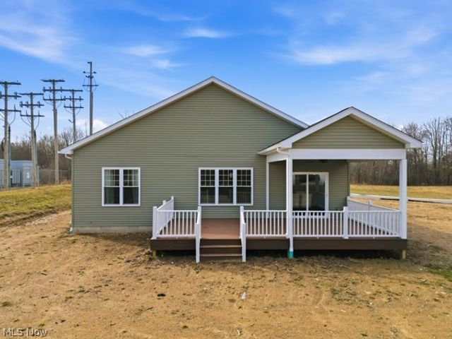 911 Dogwood Drive, Hubbard, OH 44425