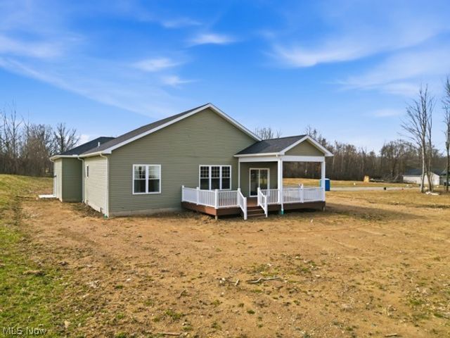 911 Dogwood Drive, Hubbard, OH 44425