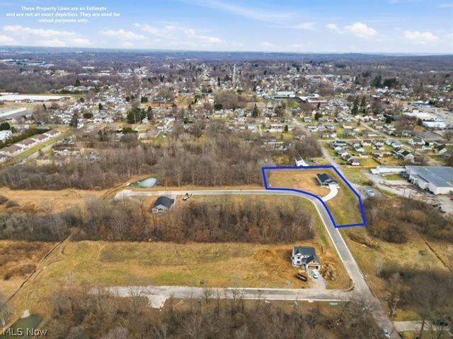 911 Dogwood Drive, Hubbard, OH 44425