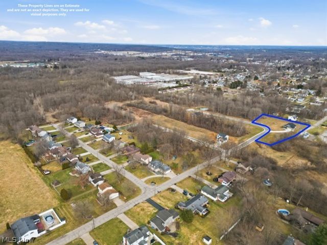 911 Dogwood Drive, Hubbard, OH 44425