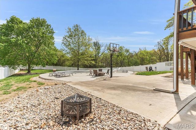 502 Coronation Drive, O'fallon, MO 63366
