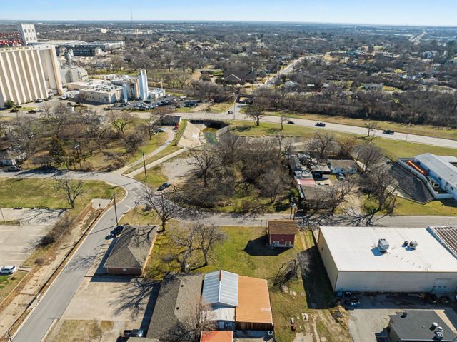 606 Wainwright Street, Denton, TX 76201