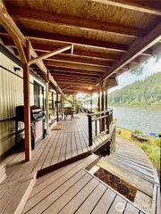 1817 Sleepy Hollow Lane, Bellingham, WA 98226