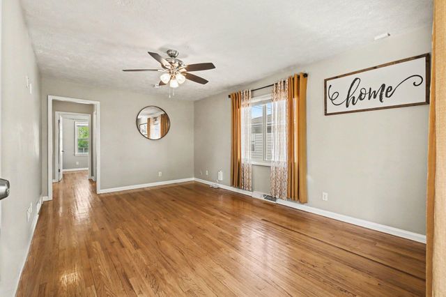 2907 AVENUE I, Council Bluffs, IA 51501
