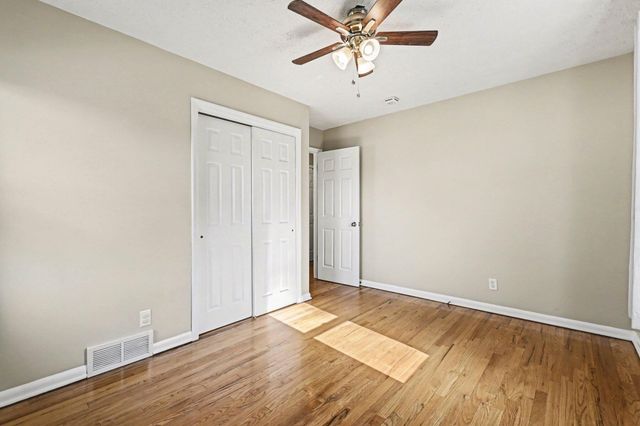 2907 AVENUE I, Council Bluffs, IA 51501