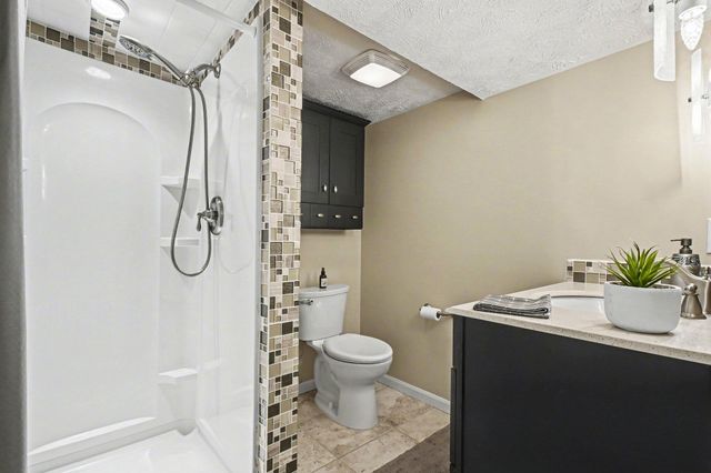 2907 AVENUE I, Council Bluffs, IA 51501