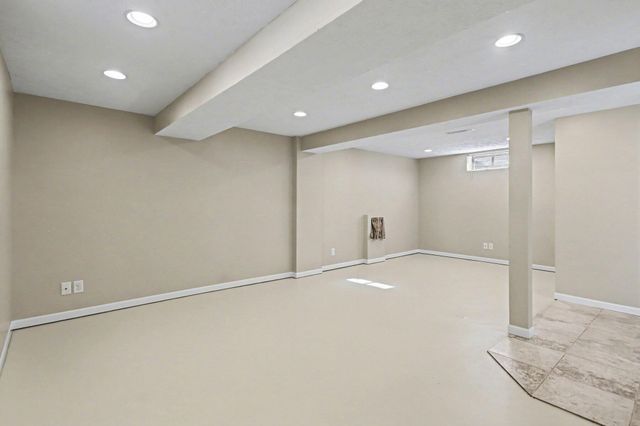 2907 AVENUE I, Council Bluffs, IA 51501