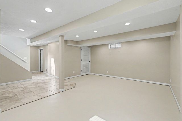 2907 AVENUE I, Council Bluffs, IA 51501