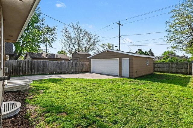2907 AVENUE I, Council Bluffs, IA 51501