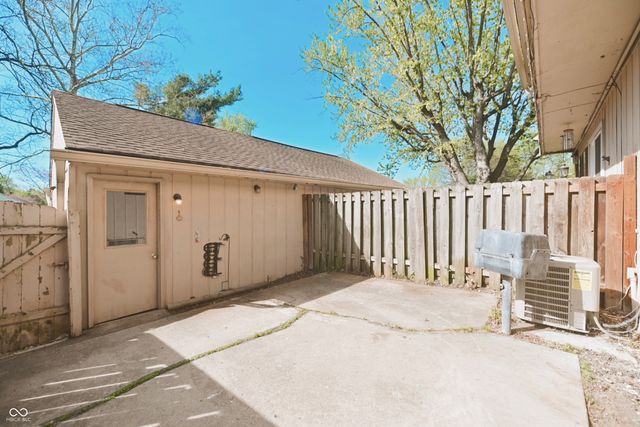 8116 Cheswick Drive, Indianapolis, IN 46219