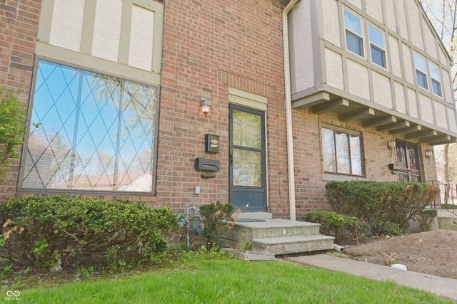 8116 Cheswick Drive, Indianapolis, IN 46219
