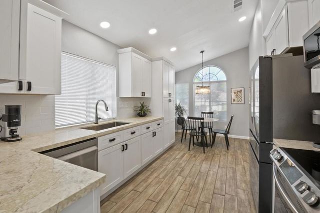 40216 Corte Peralta, Murrieta, CA 92562