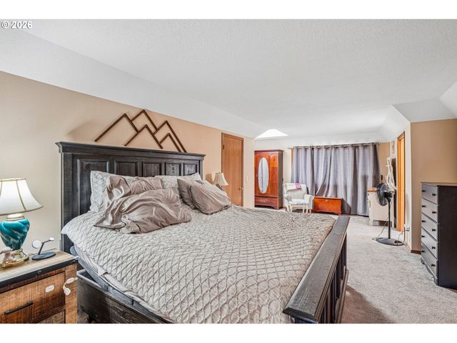 20649 Sw SILETZ Ct, Tualatin, OR 97062