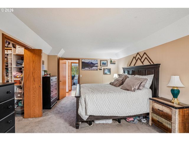 20649 Sw SILETZ Ct, Tualatin, OR 97062
