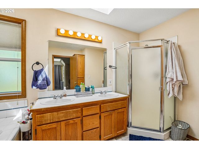 20649 Sw SILETZ Ct, Tualatin, OR 97062
