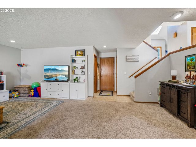 20649 Sw SILETZ Ct, Tualatin, OR 97062