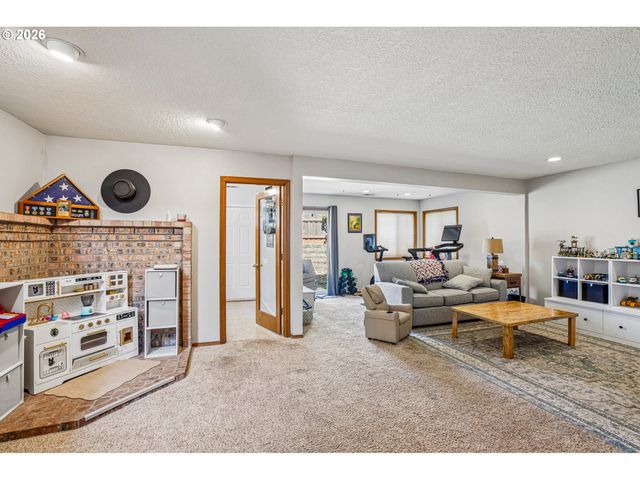 20649 Sw SILETZ Ct, Tualatin, OR 97062