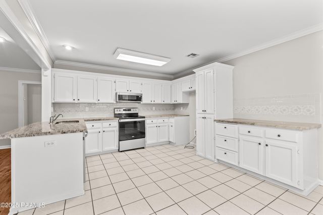 912 Canberra Road, Lafayette, LA 70503