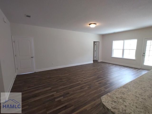 584 Grayson Avenue, Hinesville, GA 31313