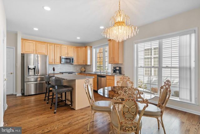 454 LARKSPUR DR, Kennett Square, PA 19348