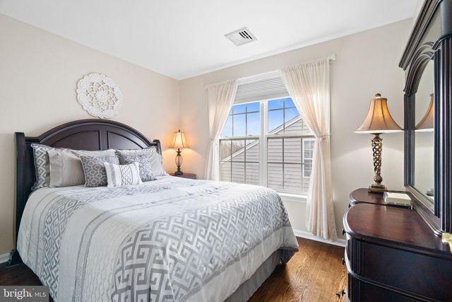 454 LARKSPUR DR, Kennett Square, PA 19348