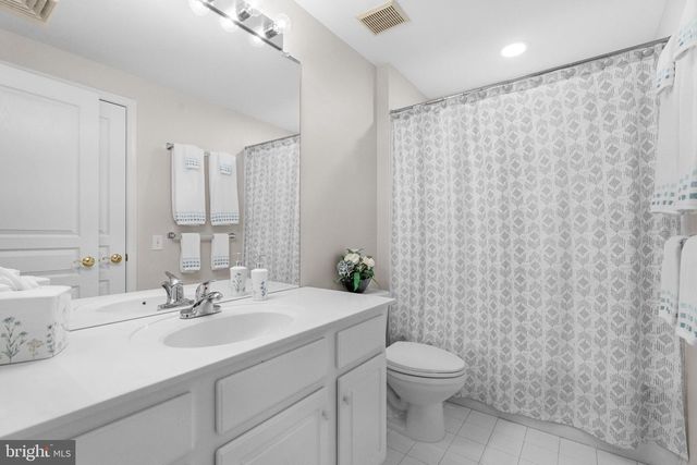 454 LARKSPUR DR, Kennett Square, PA 19348