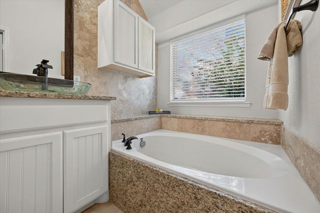 8021 Branch Hollow Trail, Fort Worth, TX 76123