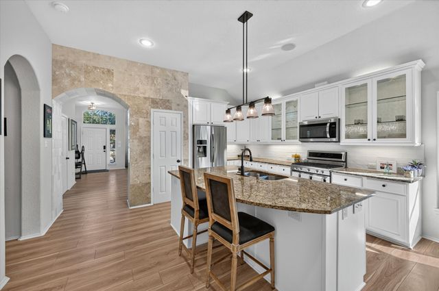 8021 Branch Hollow Trail, Fort Worth, TX 76123