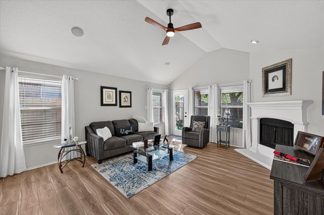 8021 Branch Hollow Trail, Fort Worth, TX 76123
