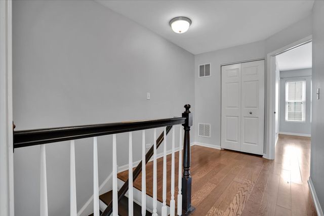 222 W Hyde Street, Arlington Heights, IL 60005