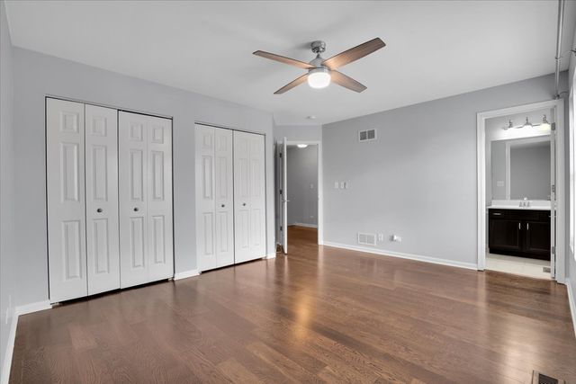 222 W Hyde Street, Arlington Heights, IL 60005