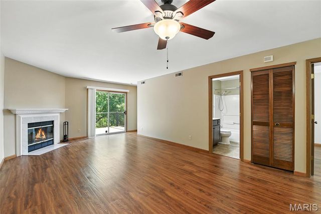 746 Woodside Trails Drive B, Ballwin, MO 63021