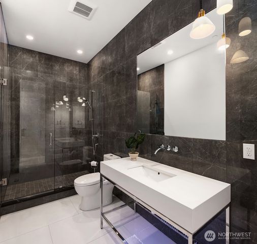 12284 196th Avenue NE, Redmond, WA 98053