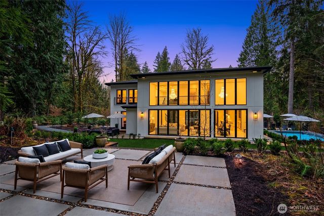 12284 196th Avenue NE, Redmond, WA 98053