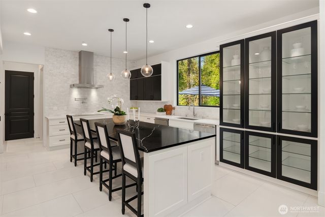 12284 196th Avenue NE, Redmond, WA 98053