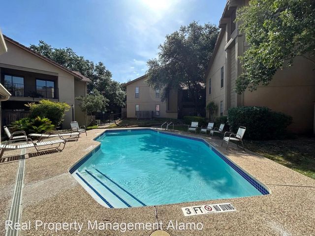 1202 Thorpe LN 407, San Marcos, TX 78666