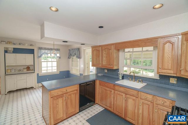 3375 PREDDY CREEK RD, Charlottesville, VA 22911