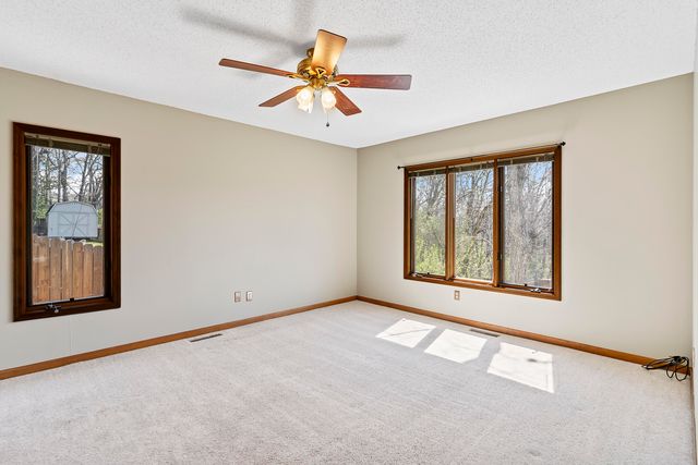 2268 E Thompson Place, Springfield, MO 65804