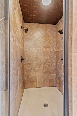 2268 E Thompson Place, Springfield, MO 65804