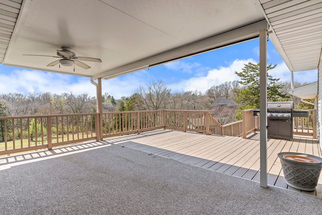 2268 E Thompson Place, Springfield, MO 65804