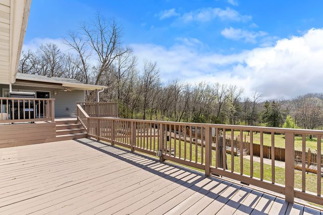 2268 E Thompson Place, Springfield, MO 65804