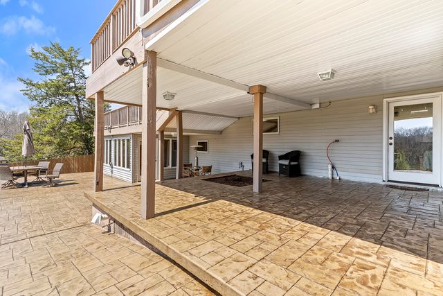 2268 E Thompson Place, Springfield, MO 65804