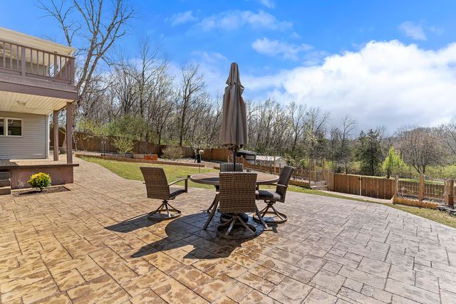 2268 E Thompson Place, Springfield, MO 65804