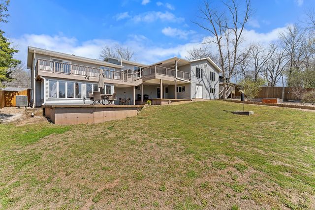 2268 E Thompson Place, Springfield, MO 65804