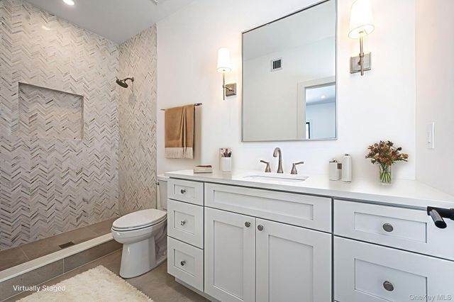 38 Pond Lane, Levittown, NY 11756