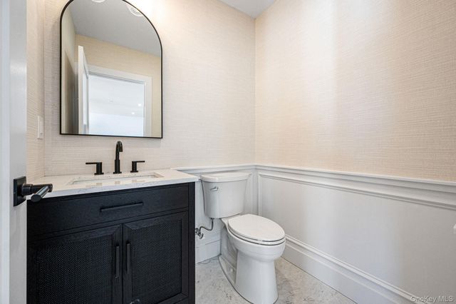 38 Pond Lane, Levittown, NY 11756